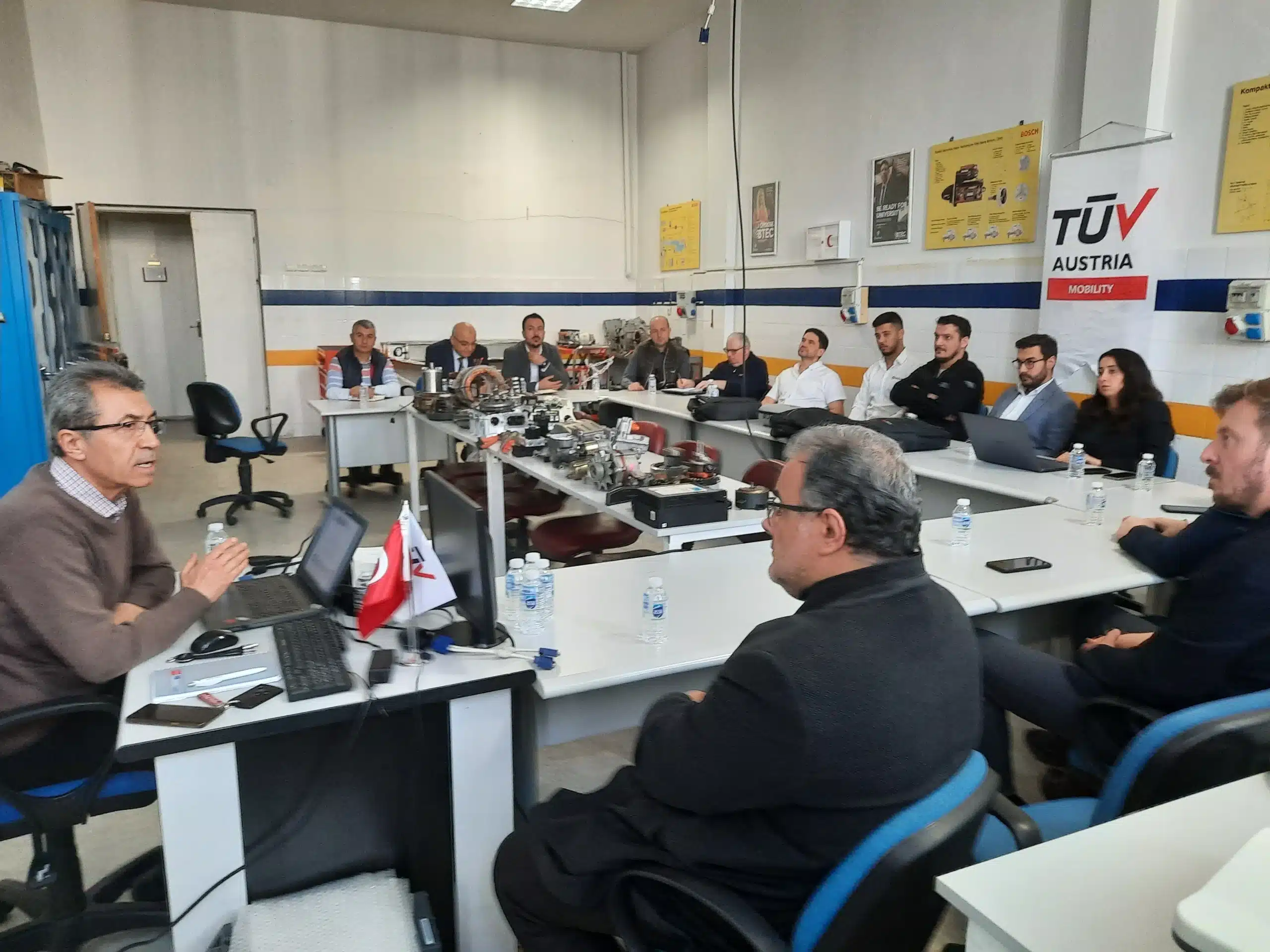 Hibrid ve Elektrikli Taşıtlara Yönelik Sanal ve Artırılmış Gerçeklik (VR/AR) Destekli Dijital Eğitim Materyali geliştirmek üzere proje çalışmalarına başlandı